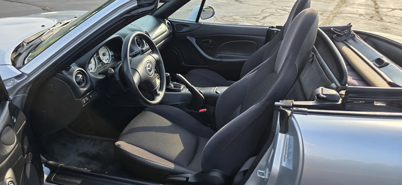 2003 Mazda NB MX-5 Miata - Image 7 of 12