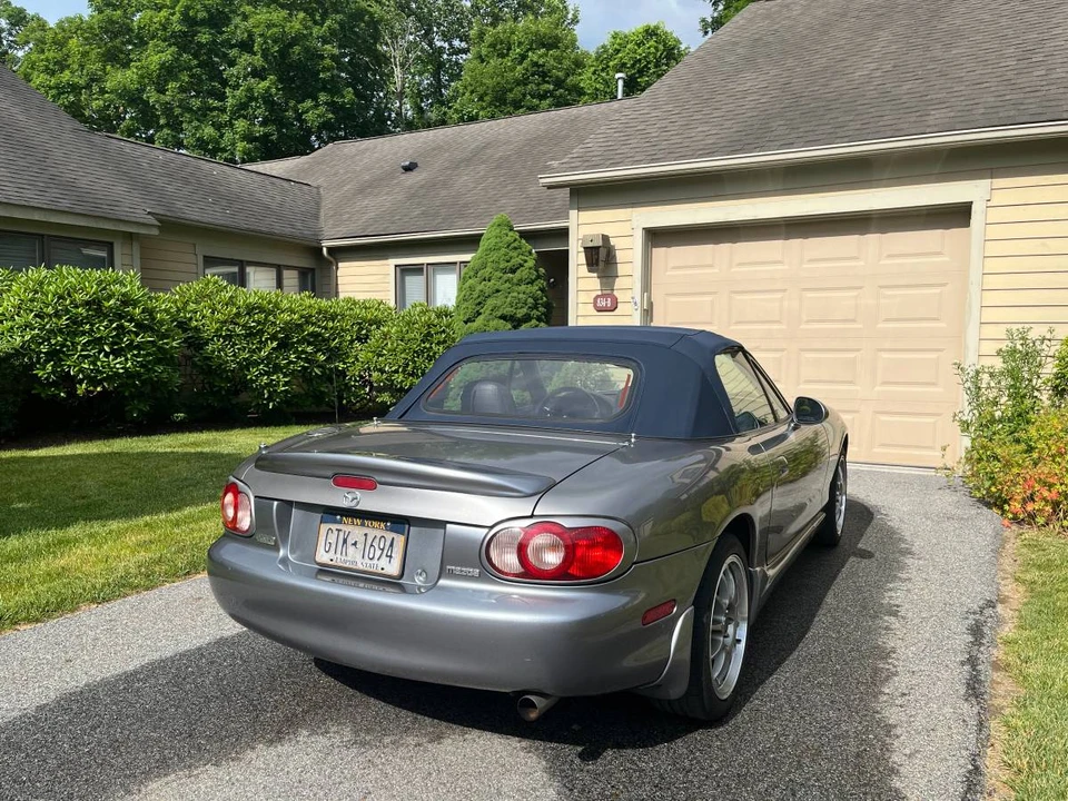2003 Mazda NB MX-5 Miata - Image 9 of 17