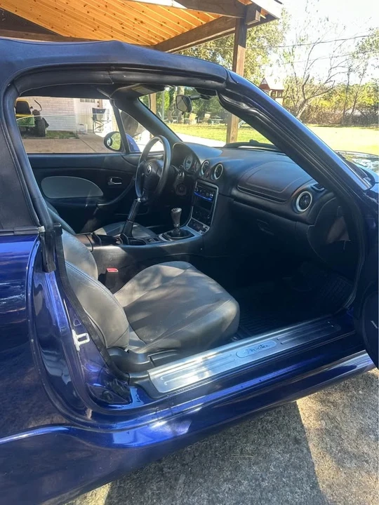 2003 Mazda NB MX-5 Miata - Image 5 of 10