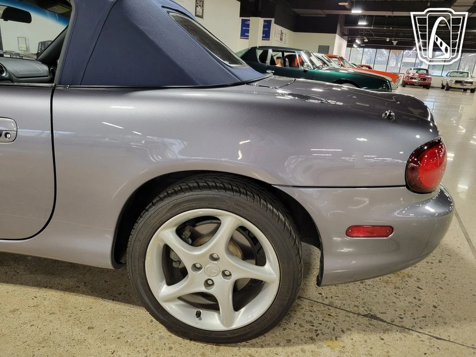 2003 Mazda NB MX-5 Miata - Image 11 of 12
