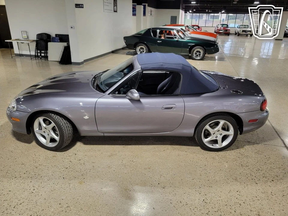 2003 Mazda NB MX-5 Miata - Image 8 of 12