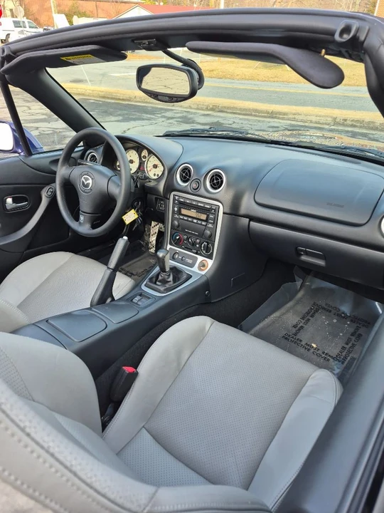 2003 Mazda NB MX-5 Miata - Image 17 of 21