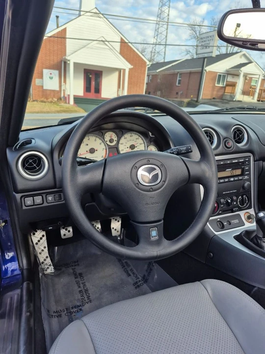 2003 Mazda NB MX-5 Miata - Image 10 of 21