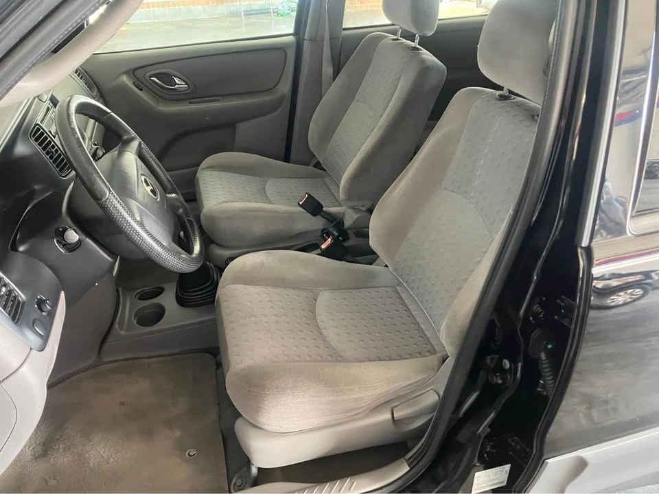 2003 Mazda - Image 6 of 8