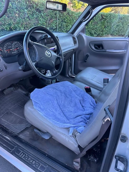2003 Mazda B Series 5th Gen - Image 10 of 12