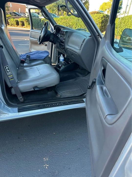 2003 Mazda B Series 5th Gen - Image 11 of 12