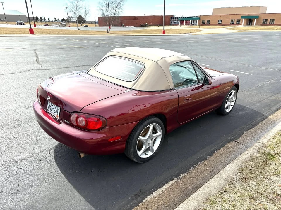 2003 Mazda NB MX-5 Miata - Image 4 of 19