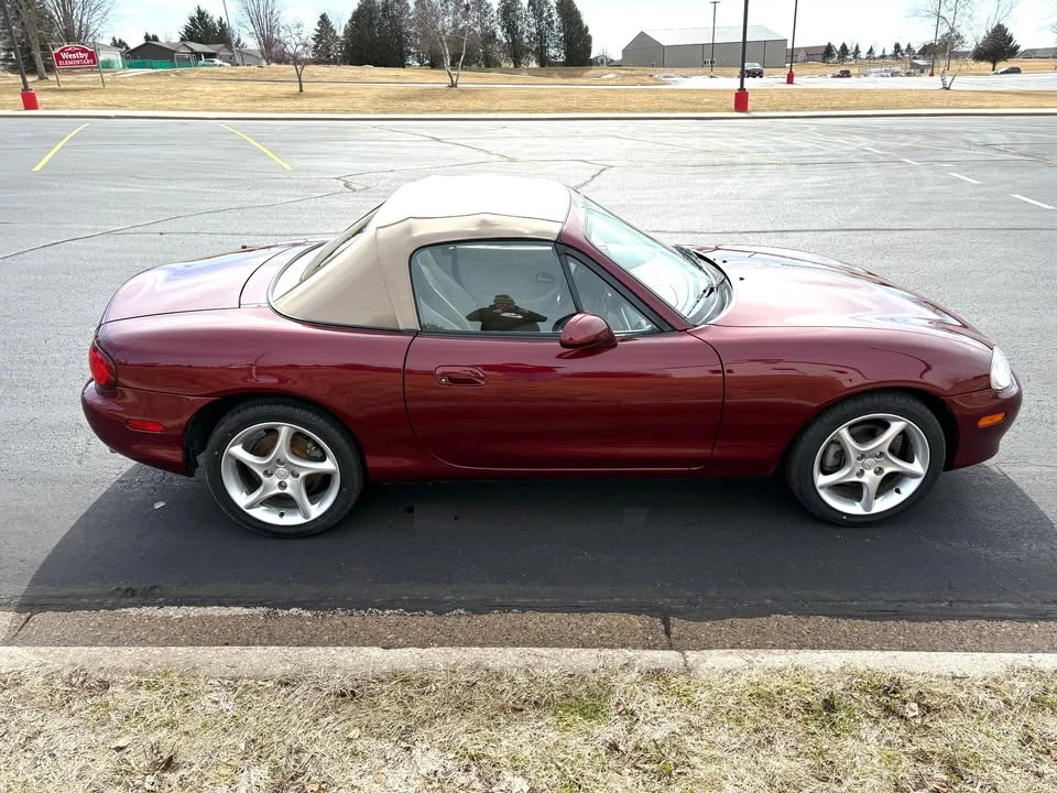 2003 Mazda NB MX-5 Miata - Image 5 of 19