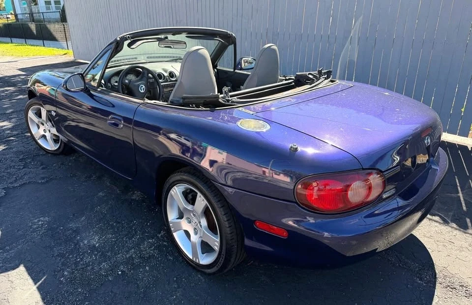 2003 Mazda NB MX-5 Miata - Image 8 of 18