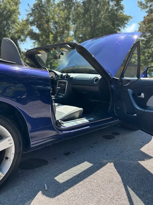 2003 Mazda NB MX-5 Miata - Image 8 of 10