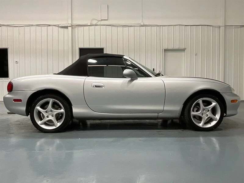 2003 Mazda NB MX-5 Miata - Image 4 of 20
