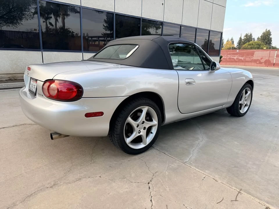 2003 Mazda NB MX-5 Miata - Image 4 of 5