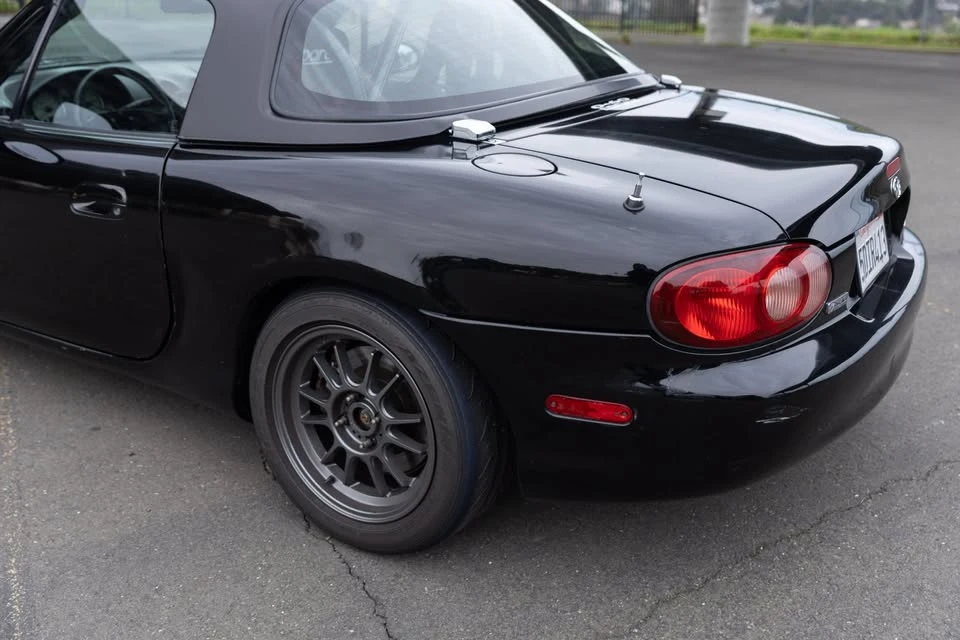 2003 Mazda NB MX-5 Miata - Image 9 of 16