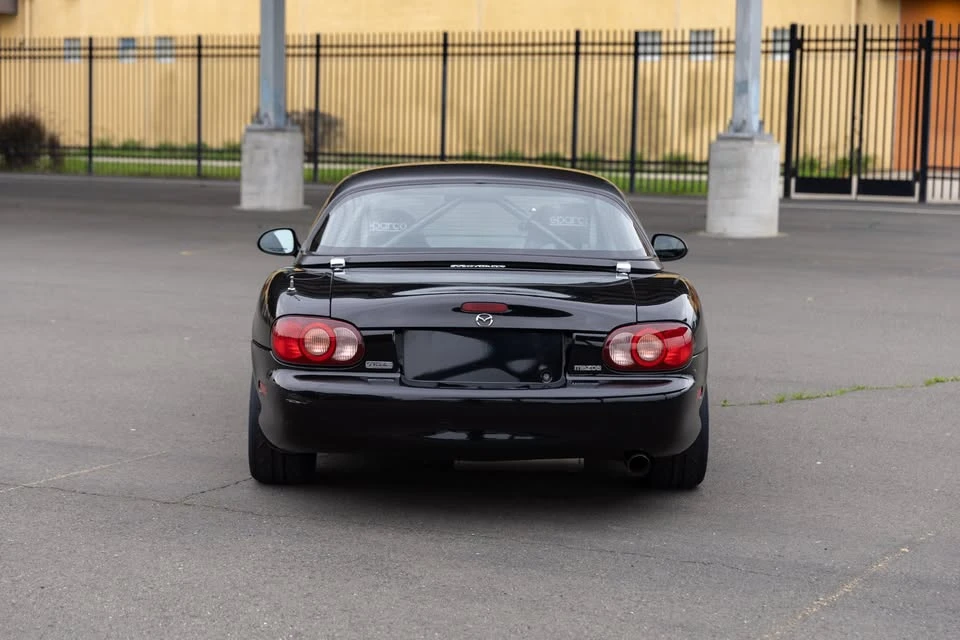 2003 Mazda NB MX-5 Miata - Image 5 of 16