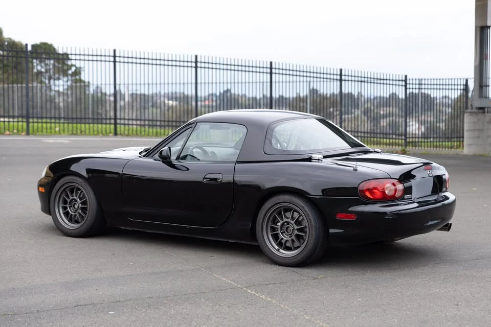 2003 Mazda NB MX-5 Miata - Image 4 of 16