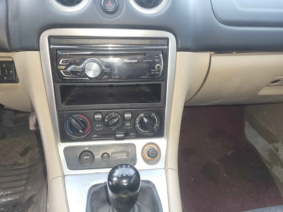 2003 Mazda NB MX-5 Miata - Image 5 of 9