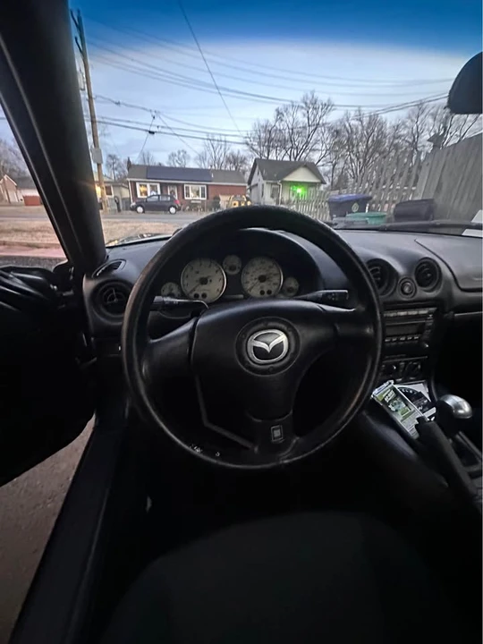 2003 Mazda NB MX-5 Miata - Image 4 of 8