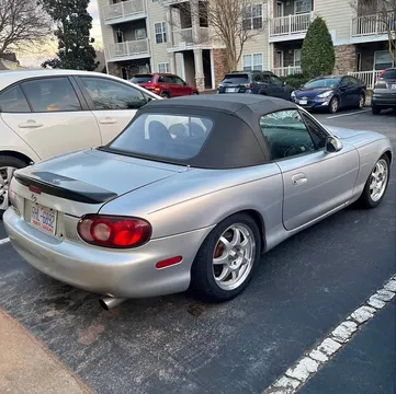 2003 Mazda MX-5 Miata