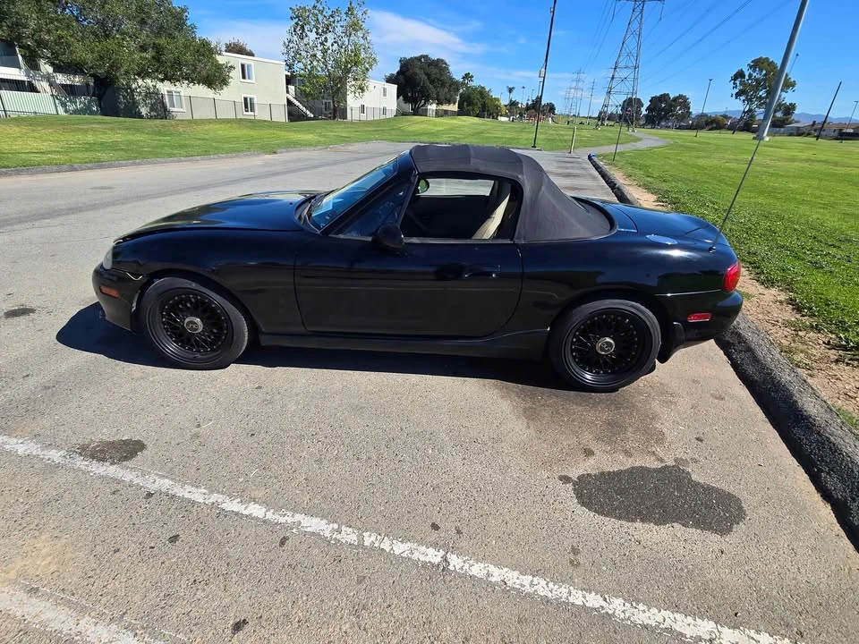 2003 Mazda NB MX-5 Miata - Image 5 of 19