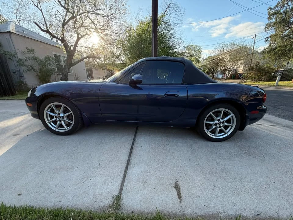 2003 Mazda NB MX-5 Miata - Image 5 of 14