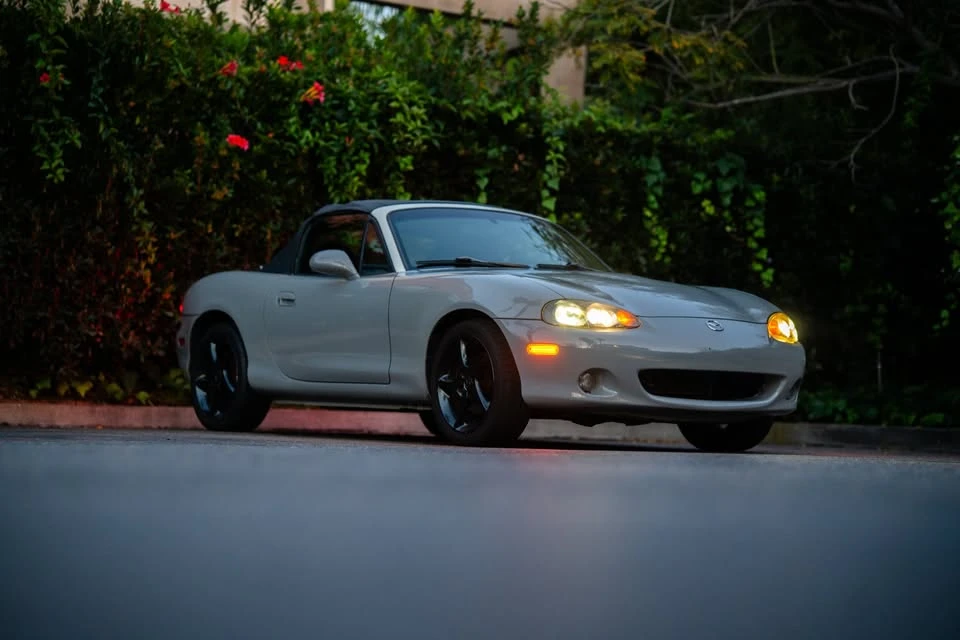 2003 Mazda NB MX-5 Miata - Image 16 of 20