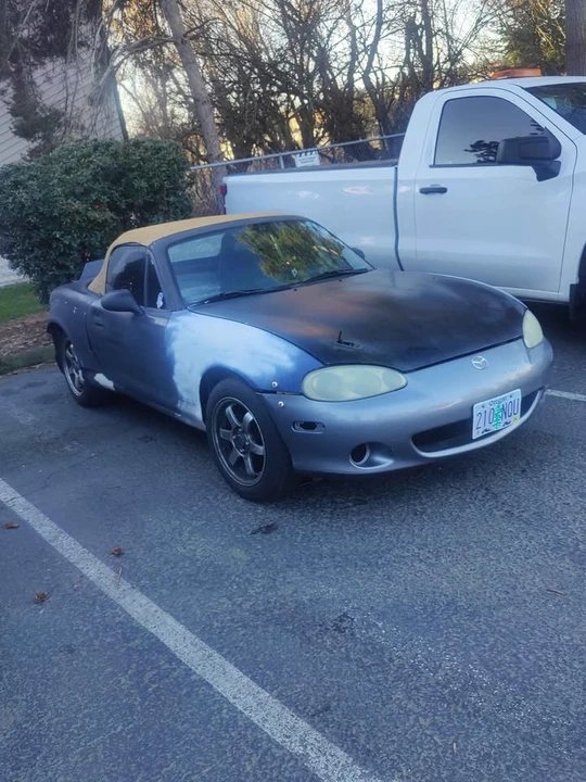 2003 Mazda MX-5 - Image 2 of 8