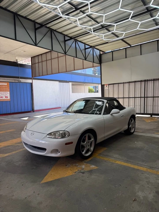 2003 Mazda NB MX-5 Miata - Image 6 of 12