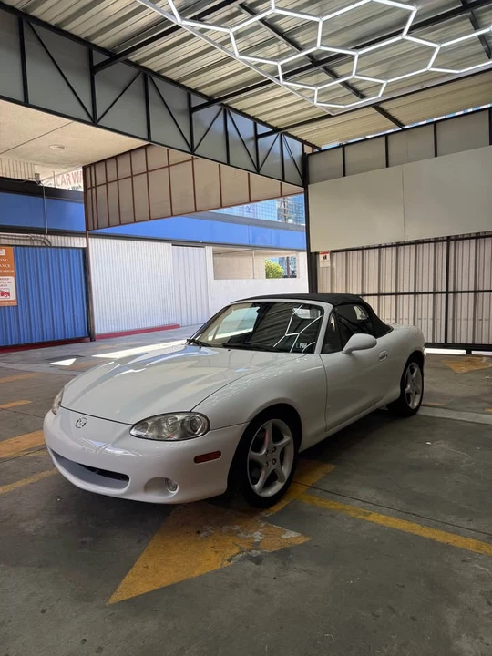 2003 Mazda NB MX-5 Miata - Image 5 of 12