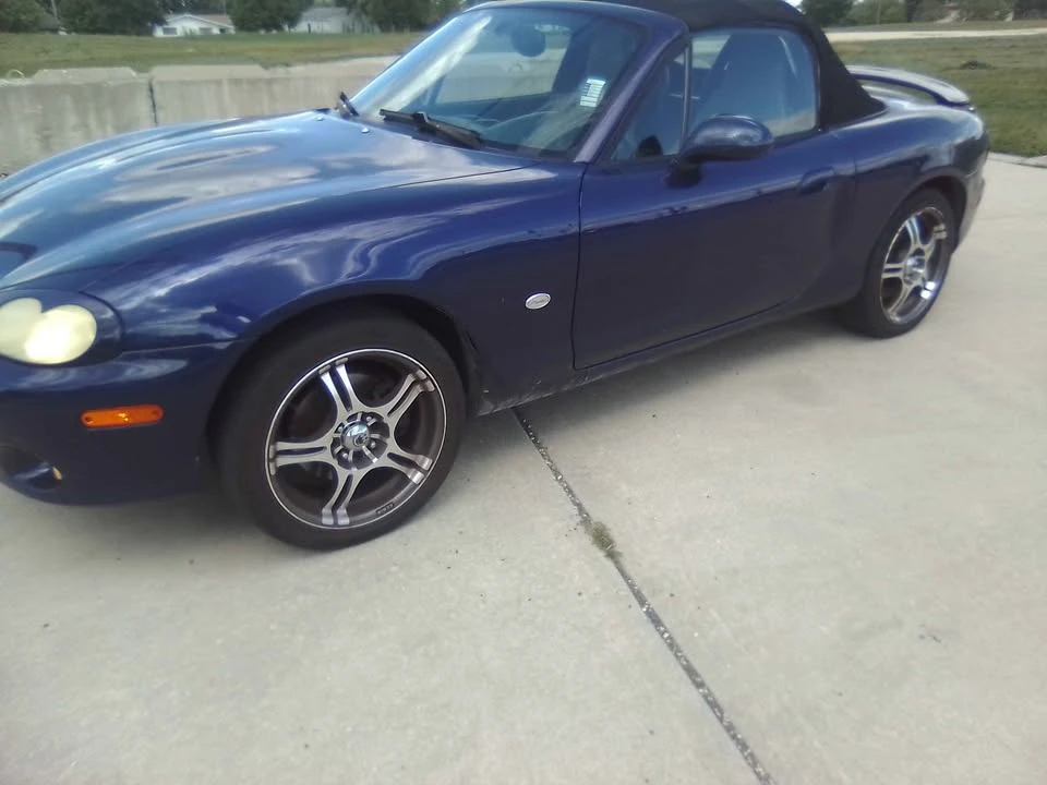 2003 Mazda NB MX-5 Miata - Image 2 of 16