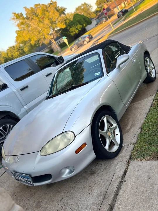 2003 Mazda NB MX-5 Miata - Image 4 of 10