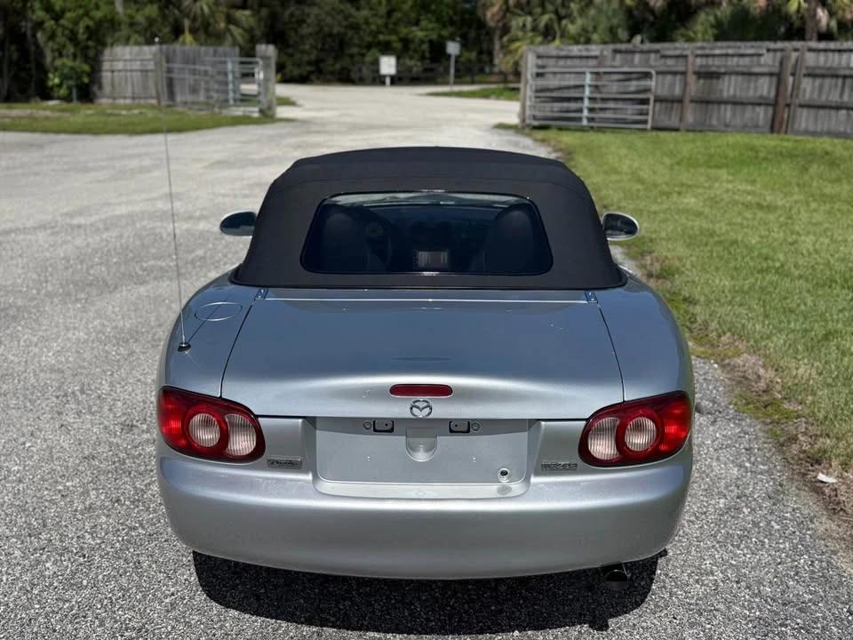 2003 Mazda NB MX-5 Miata - Image 5 of 9