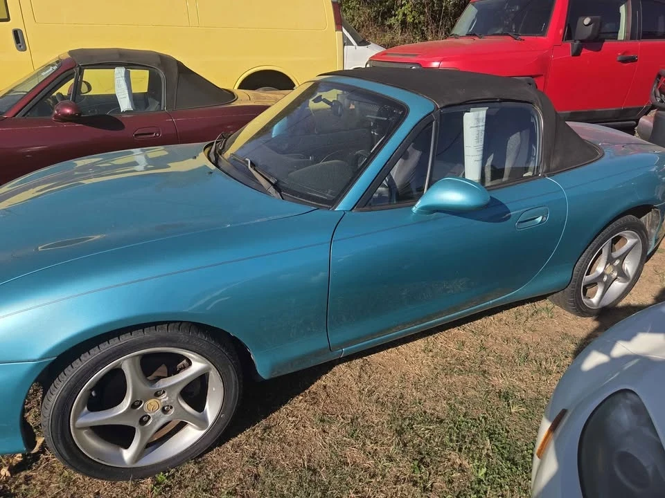 2003 Mazda NB MX-5 Miata - Image 3 of 3