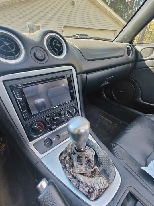 2003 Mazda NB MX-5 Miata - Image 7 of 11