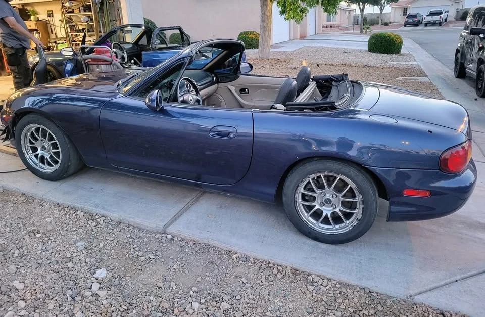 2003 Mazda NB MX-5 Miata - Image 13 of 17