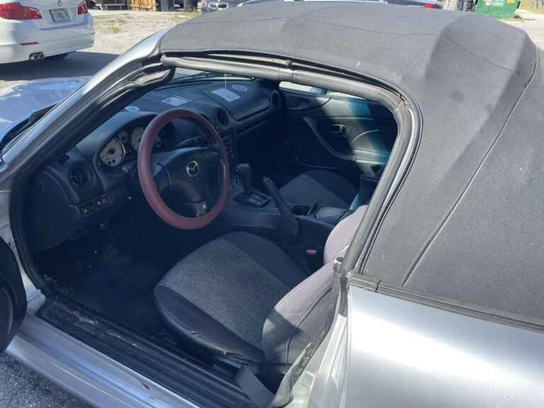 2003 Mazda NB MX-5 Miata - Image 4 of 11
