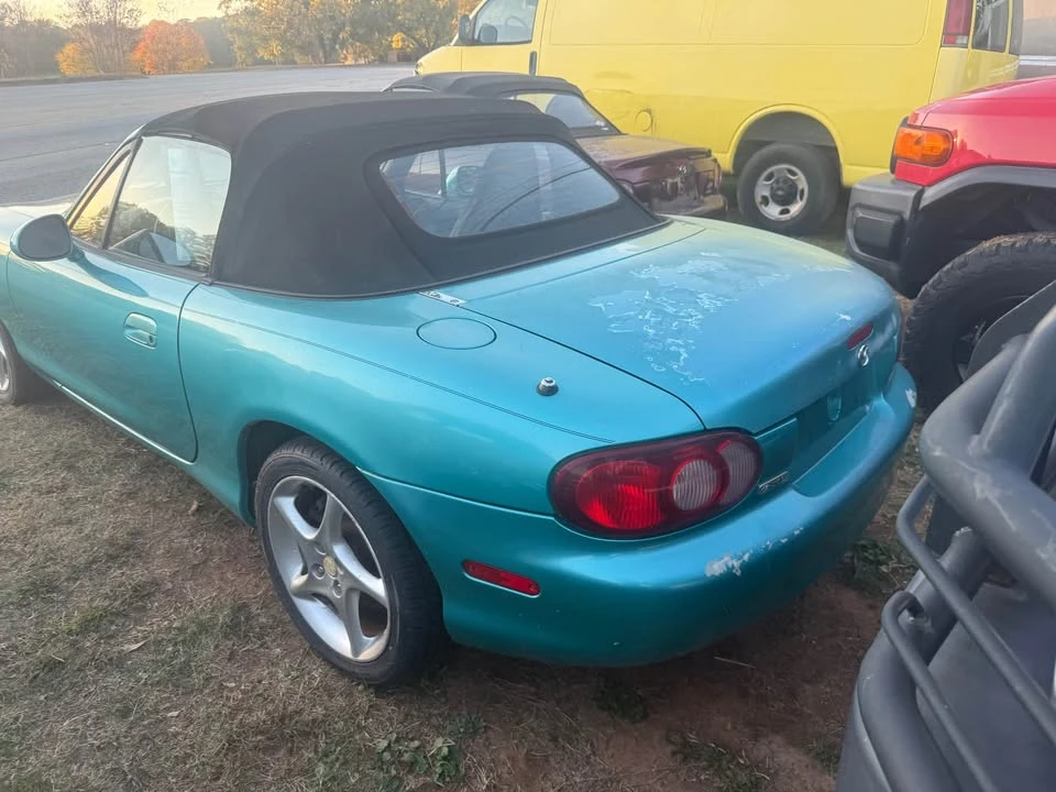 2003 Mazda NB MX-5 Miata - Image 4 of 9