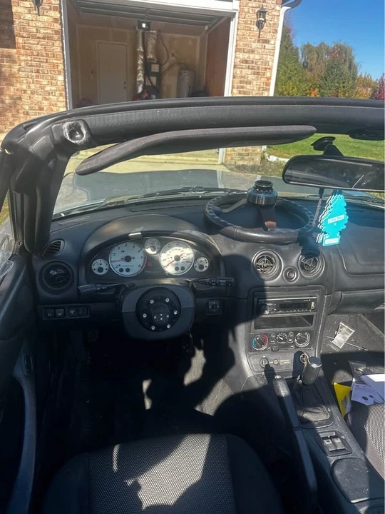 2003 Mazda NB MX-5 Miata - Image 11 of 16
