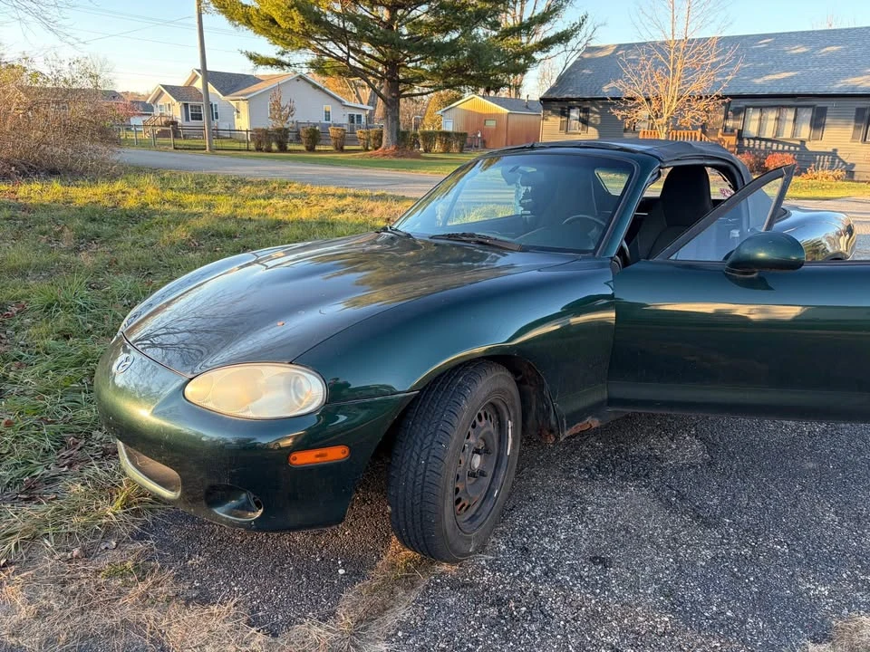 2003 Mazda NB MX-5 Miata - Image 2 of 9