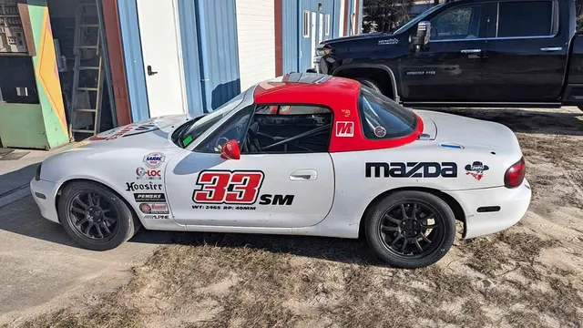 2003 Mazda MX-5 Miata Convertible
