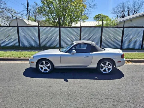 2003 Mazda MX-5 Miata Convertible