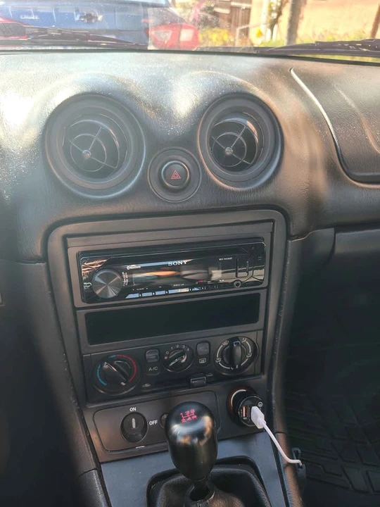 2003 Mazda NB MX-5 Miata - Image 8 of 10