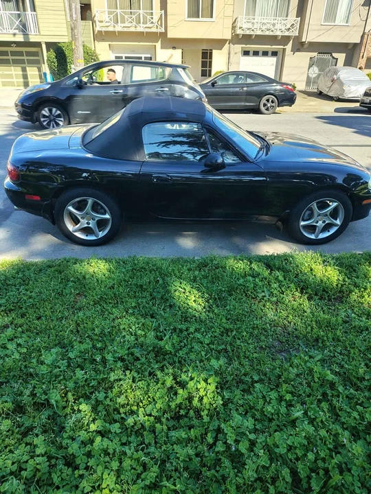 2003 Mazda NB MX-5 Miata - Image 5 of 10