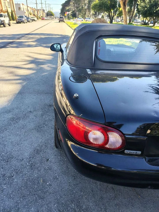 2003 Mazda NB MX-5 Miata - Image 3 of 10