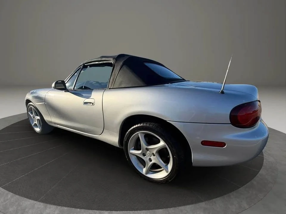 2003 Mazda NB MX-5 Miata - Image 5 of 14