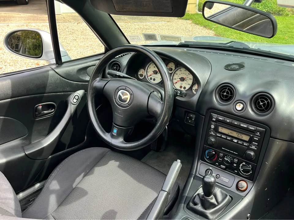 2003 Mazda NB MX-5 Miata - Image 9 of 17