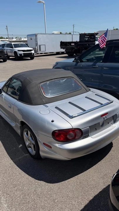 2003 Mazda NB MX-5 Miata - Image 4 of 5
