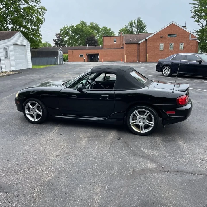 2003 Mazda NB MX-5 Miata - Image 2 of 13