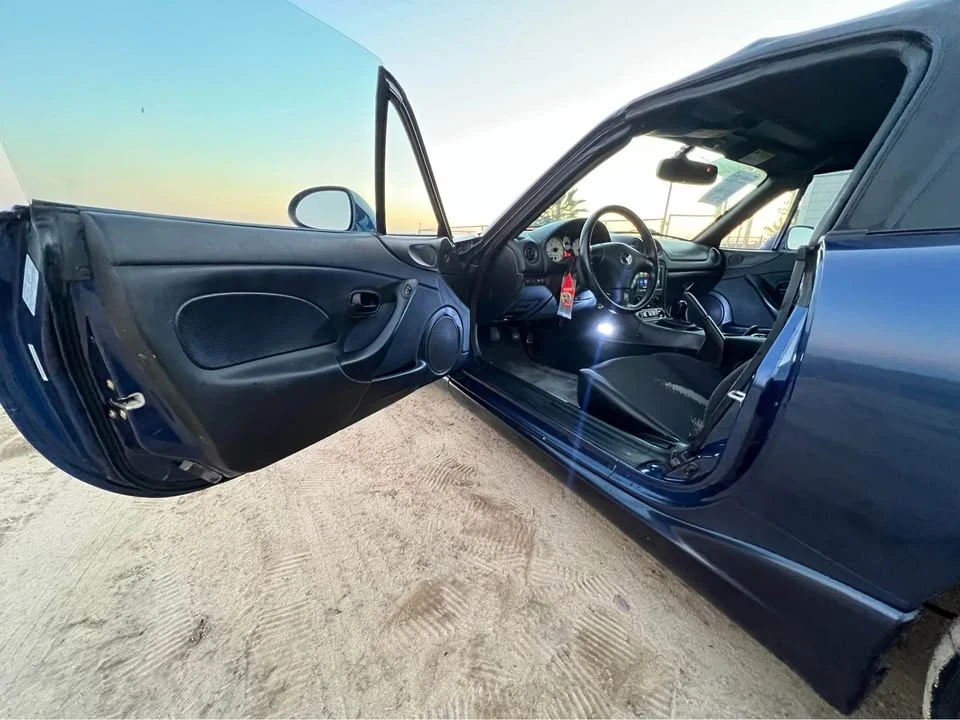 2003 Mazda NB MX-5 Miata - Image 6 of 11