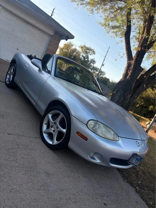 2003 Mazda NB MX-5 Miata - Image 4 of 11