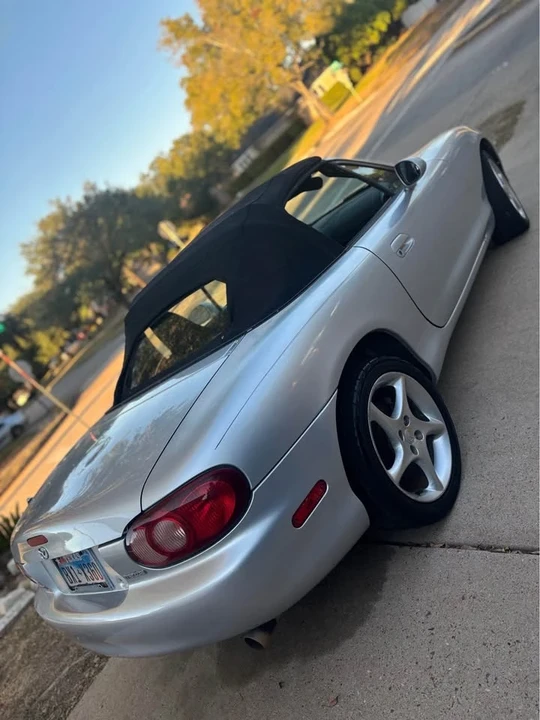 2003 Mazda NB MX-5 Miata - Image 3 of 11